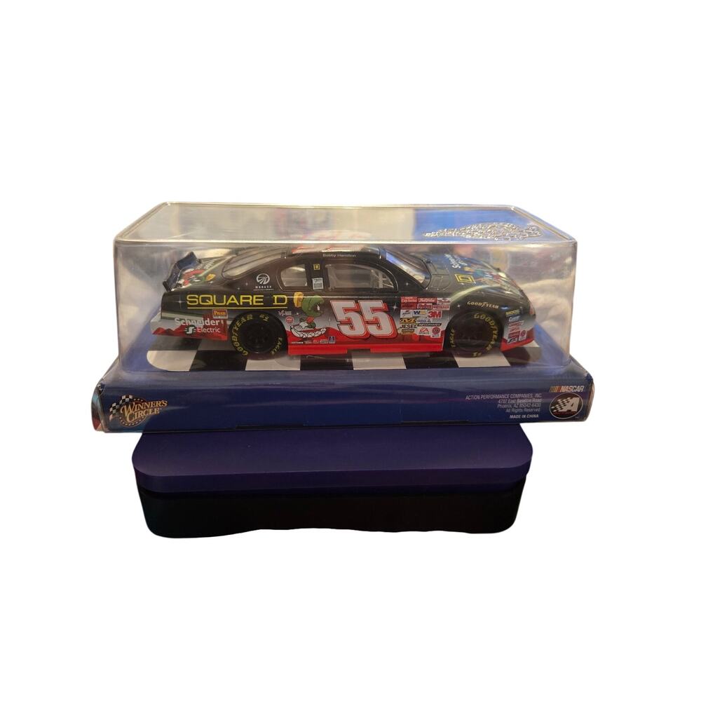 Bobby Hamilton #55 Square D Marvin Martian Looney Tunes 2001 Monte Carlo 1:24